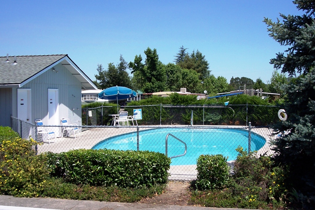 Pacific Village Mobile Manor